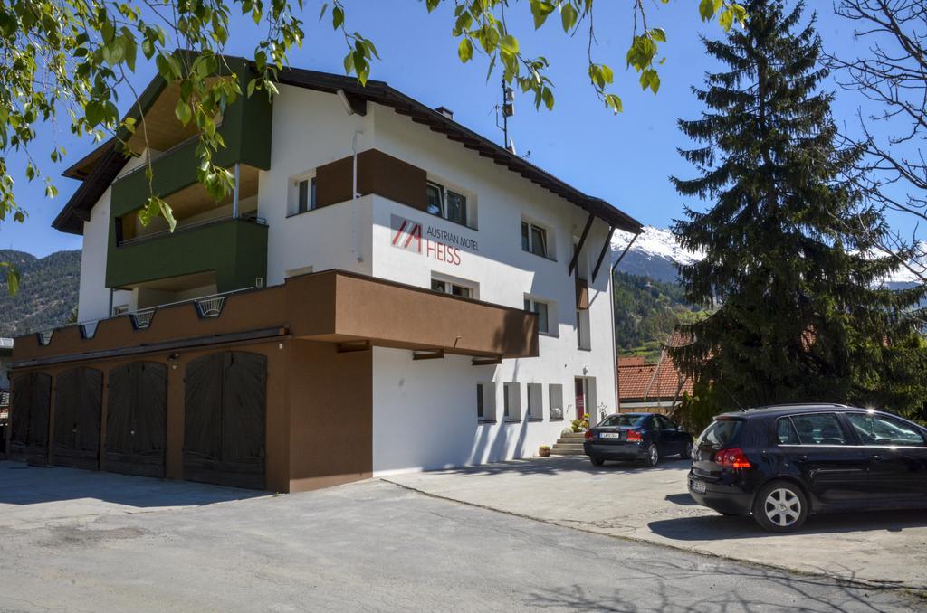 פרוץ Austrian Motel Heiss מראה חיצוני תמונה
